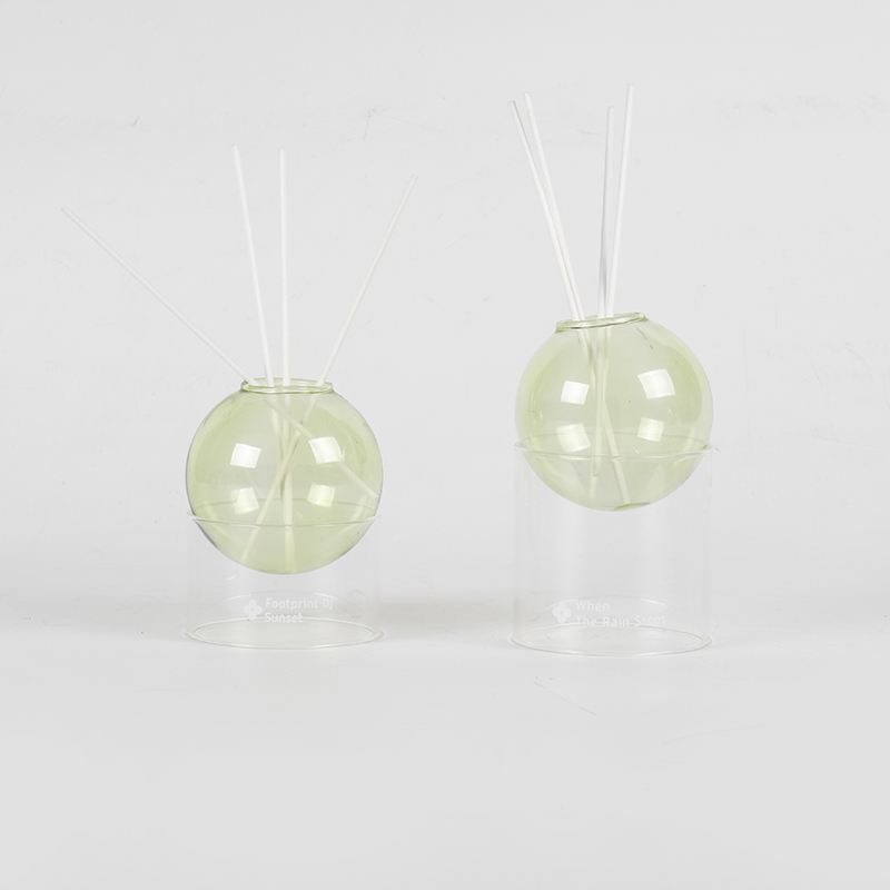 Clear glass base, glass ball type reed diffuser-styling aromatherapy Clear glass base, glass ball type reed diffuser-styling aromatherapy