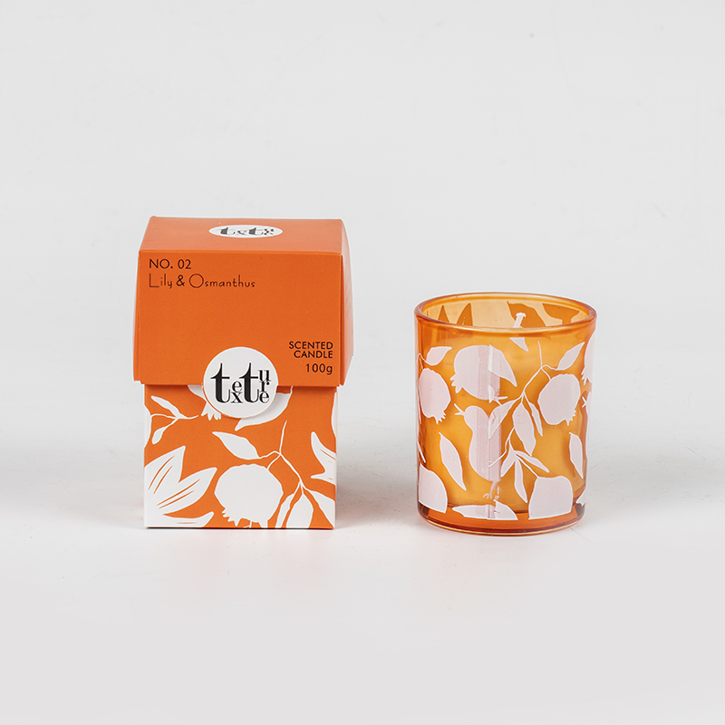 Classic round cup scented candle with paper figure printing