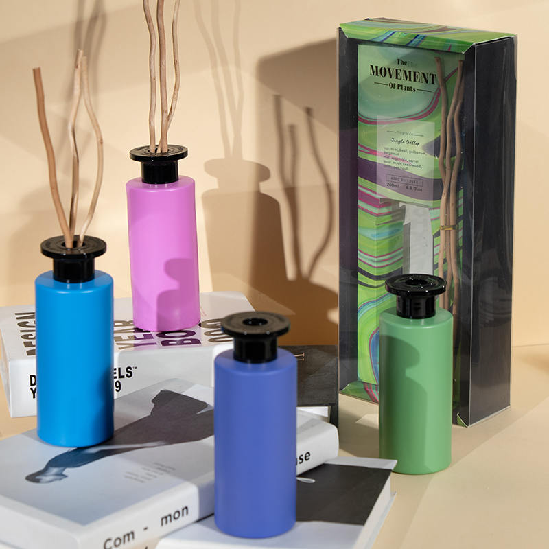 Round clear glass bottle with high volatility with wooden stick reed diffuser-premium aromatherapy bottle Round clear glass bottle with high volatility with wooden stick reed diffuser-premium aromatherapy bottle